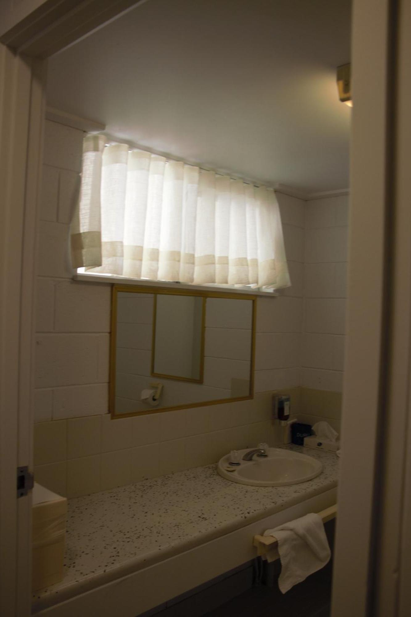 Bendigo Motor Inn Kangaroo Flat Bagian luar foto