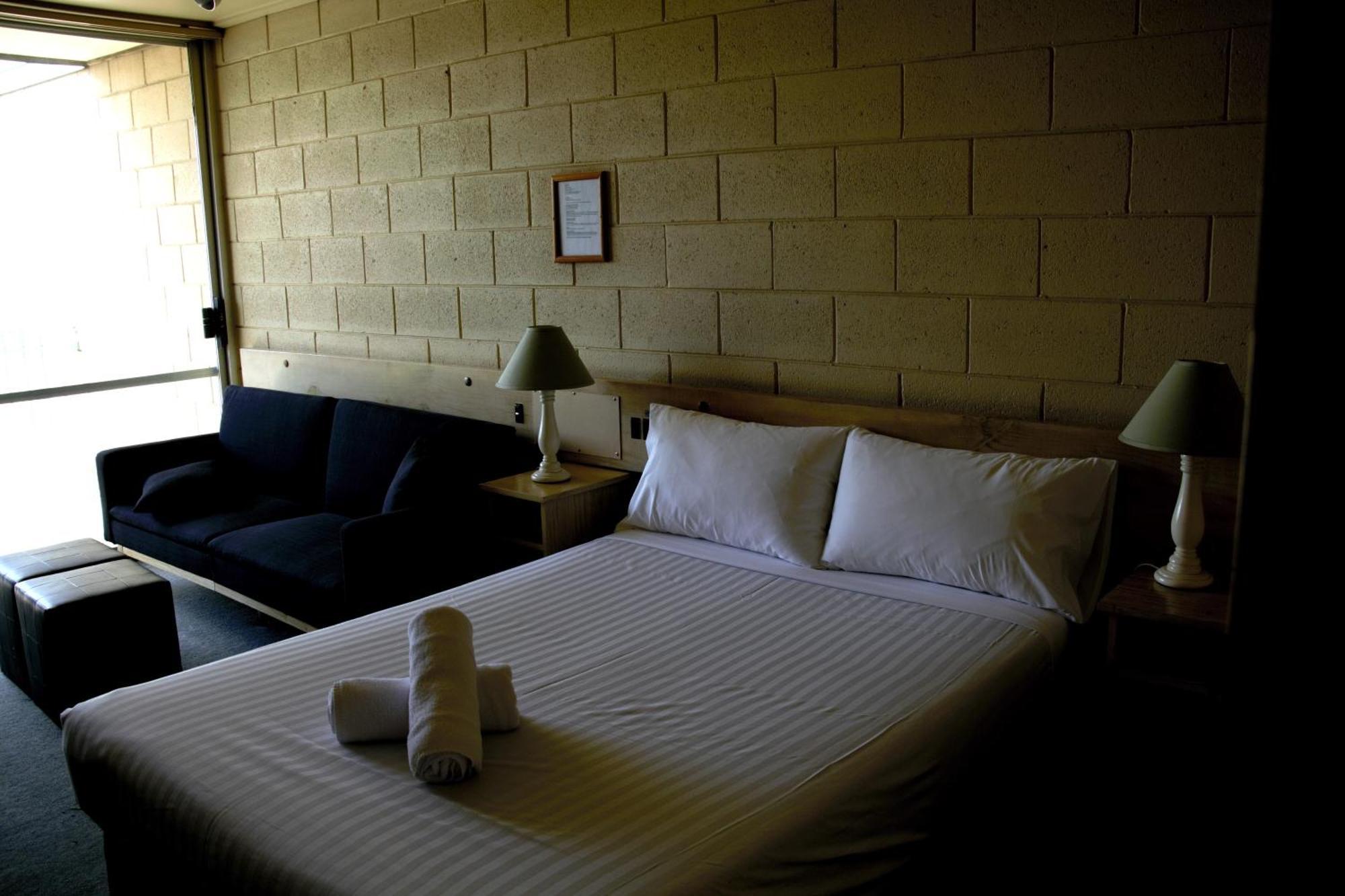 Bendigo Motor Inn Kangaroo Flat Bagian luar foto