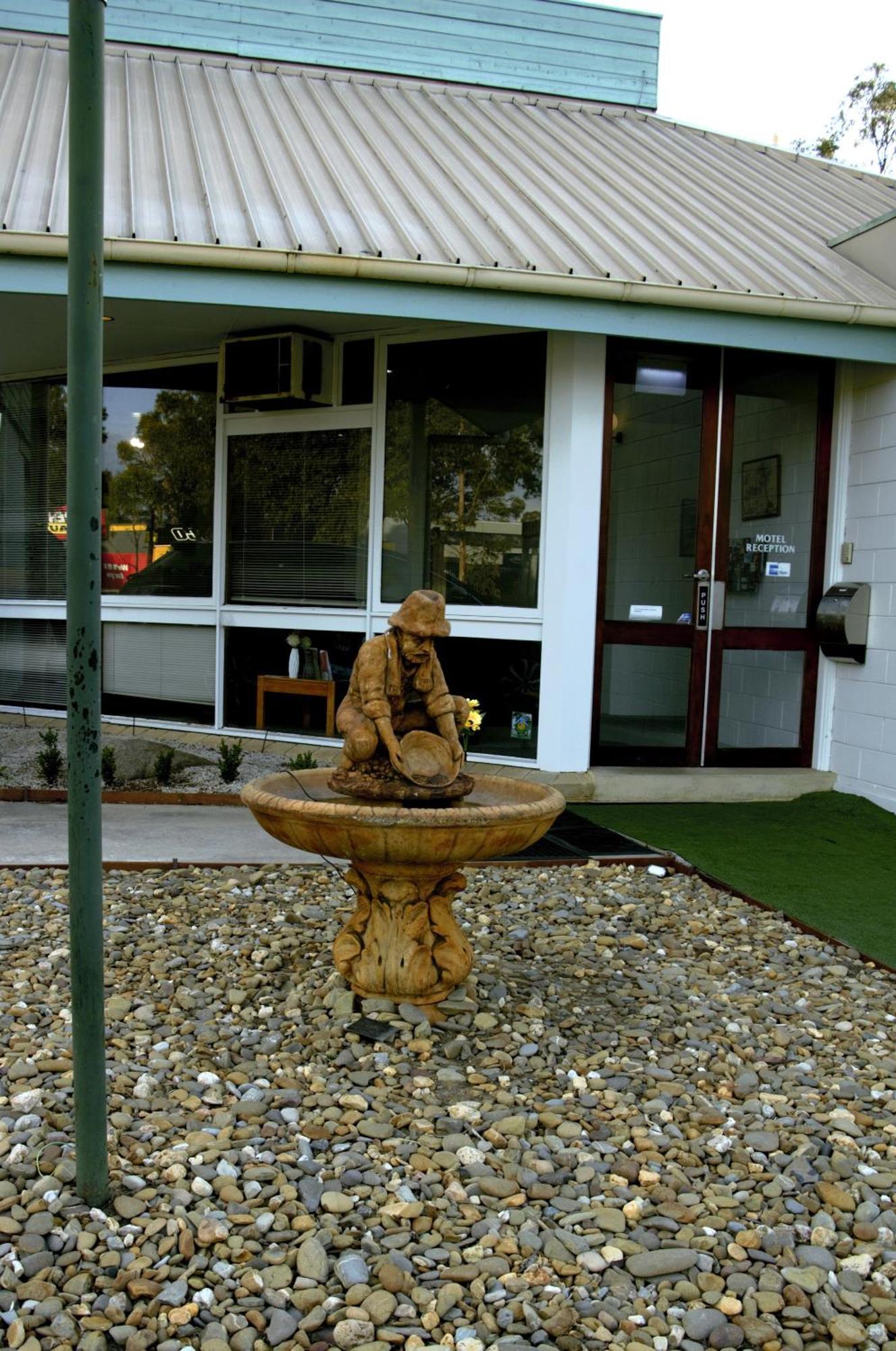 Bendigo Motor Inn Kangaroo Flat Bagian luar foto