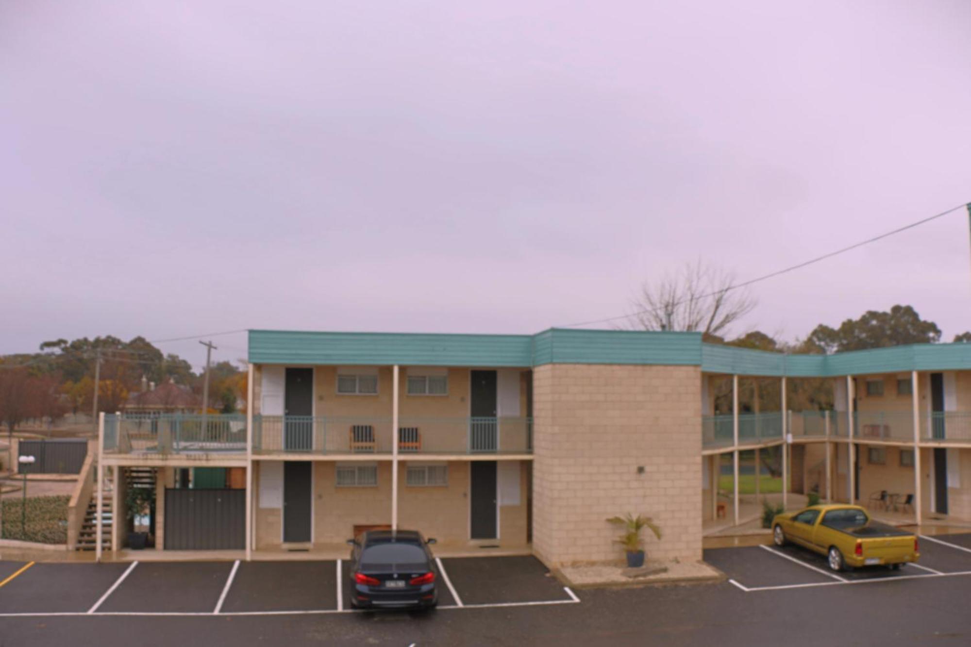 Bendigo Motor Inn Kangaroo Flat Bagian luar foto